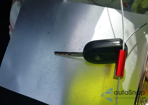 2017 Ford Focus Se z USA, uszkodzony, nr VIN 1FADP3K2XHL333156